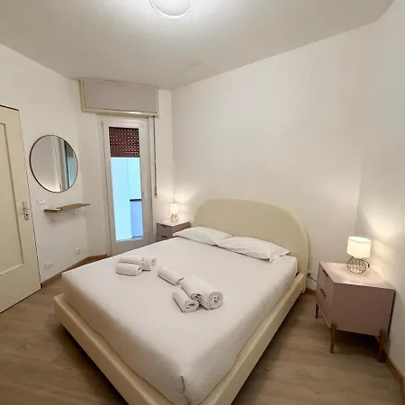 Apartament & Pool - Sirmione And *